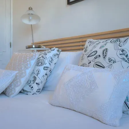 Sunny Monte Estoril - Perfect For 4, Near Beach Apartamento *