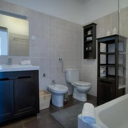 Apartamento Sunny Monte Estoril - Perfect For 4, Near Beach Estoril